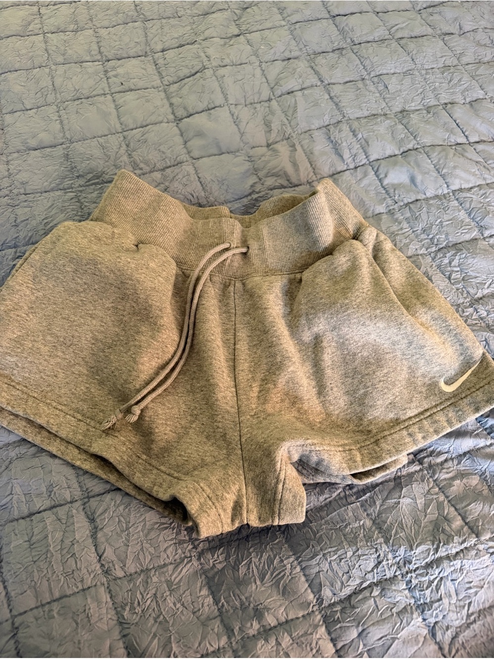 Nike High Waisted Gray Knit Shorts Size Medium